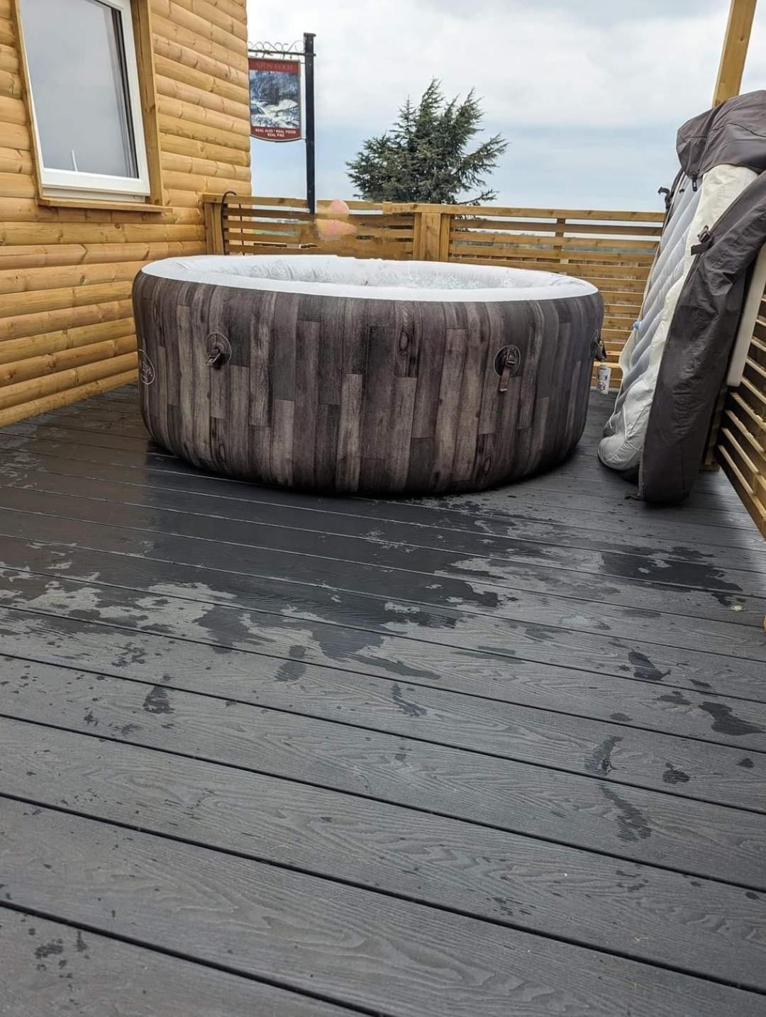 Hotel Tracey'S Hideaway - With Hot Tub & Amazing Views Llanasa Exterior foto